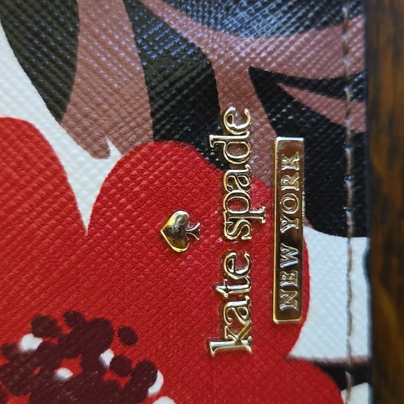 Kate Spade Compact Wallet With Key Ring In Red Poppy Field - Picture 2 of 16